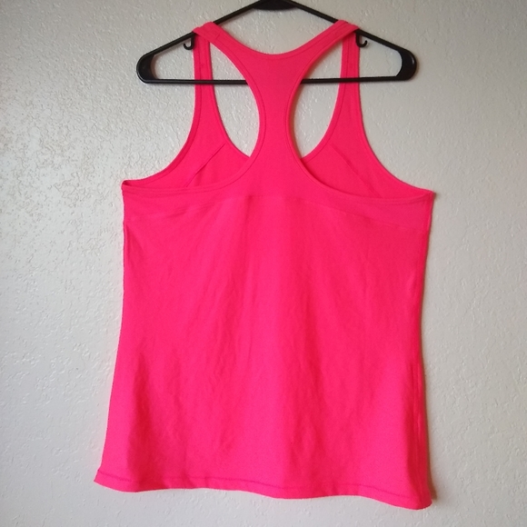 Under Armour heat gear hot pink racerback tank L - Picture 2 of 11